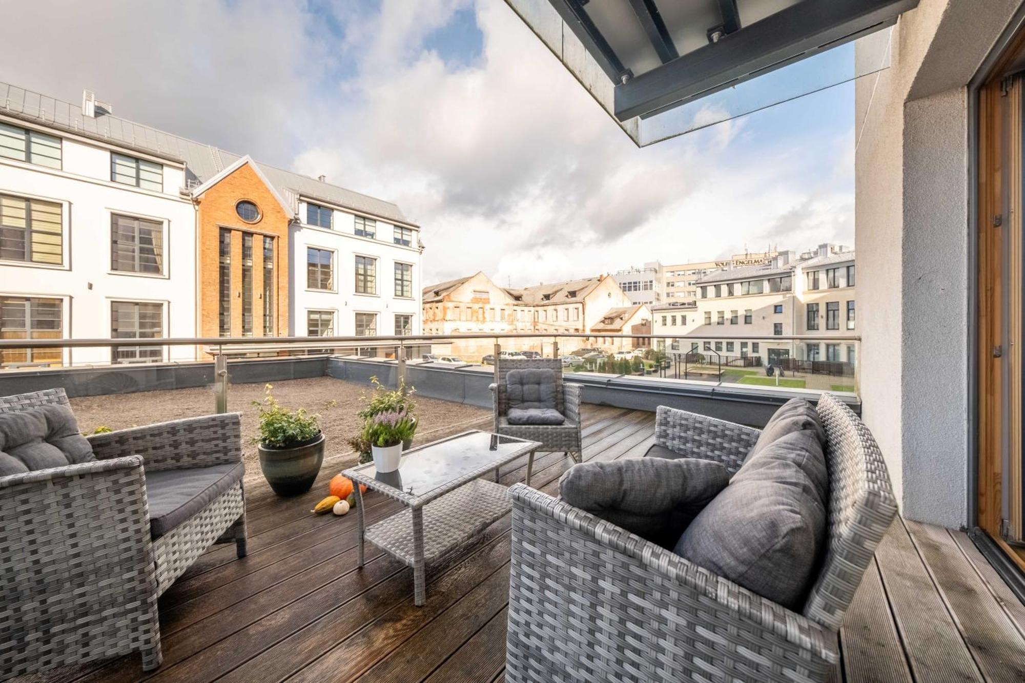 King Mindaugas Apartments Каунас Екстер'єр фото