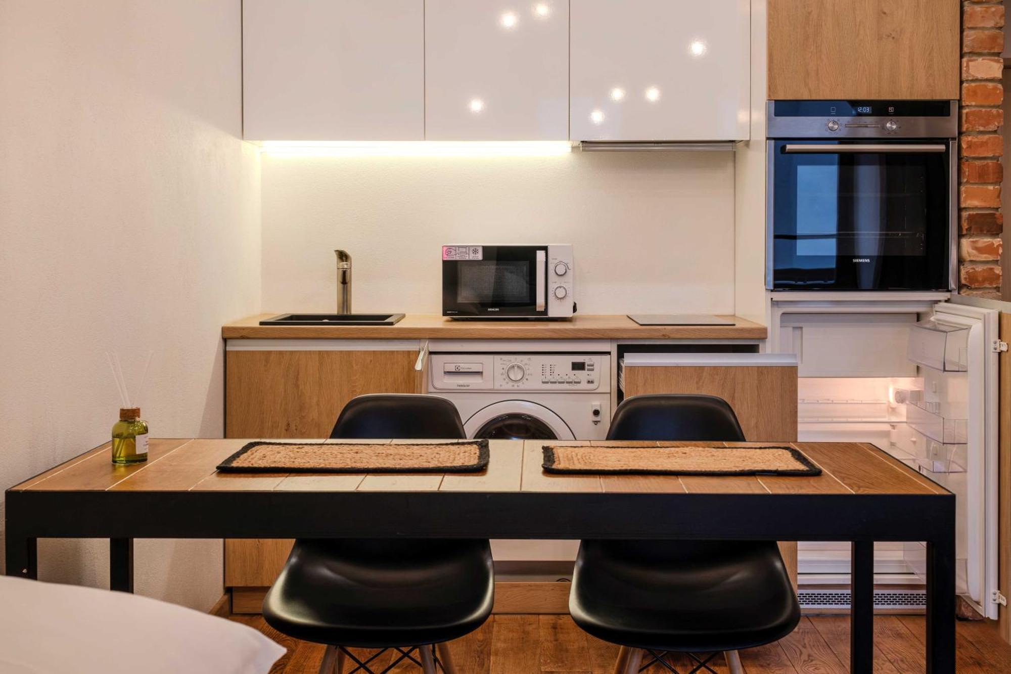 King Mindaugas Apartments Каунас Екстер'єр фото